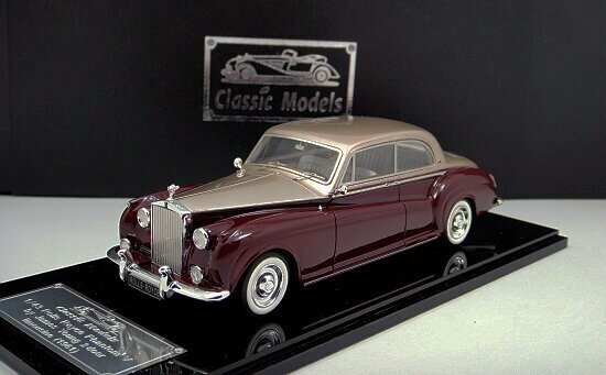 1/43 Rolls Royce Phantom V James young 2 door Limousin