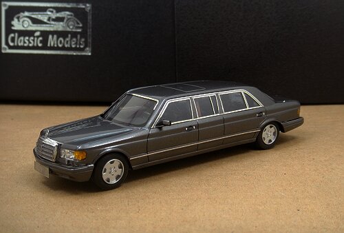 1/43 Mercedes-Benz W126 Series AMG 560SEL Limousine 1990