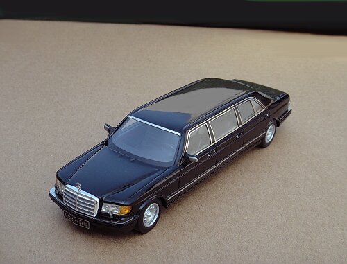 1/43 Mercedes-Benz W126 Series 500SEL 6-door Stretch Limousine
