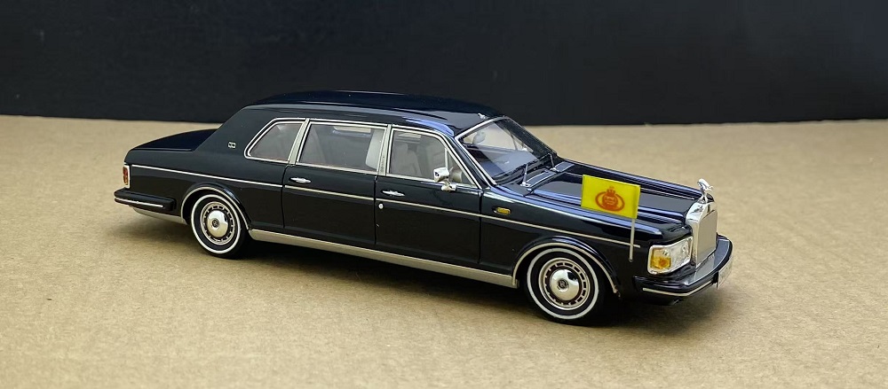 1/43 Rolls-Royce Silver Spur II Touring Limousine Brunei Sultan